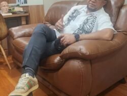 KETIKA MENTERI DICOPOT  DITENGAH RAPAT  Etika Kekuasaan?